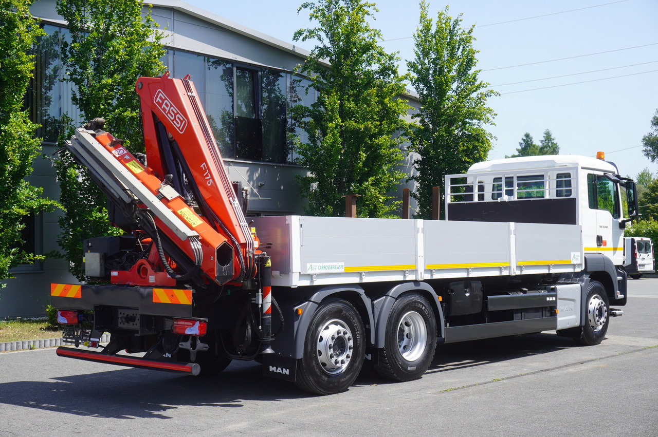 MAN TGS 26.360 Flatbed / Fassi F175 7.7 T / steered 3rd axle - Бордови камион, Камион с кран: снимка 5 MAN TGS 26.360 Flatbed / Fassi F175 7.7 T / steered 3rd axle - Бордови камион, Камион с кран: снимка 5