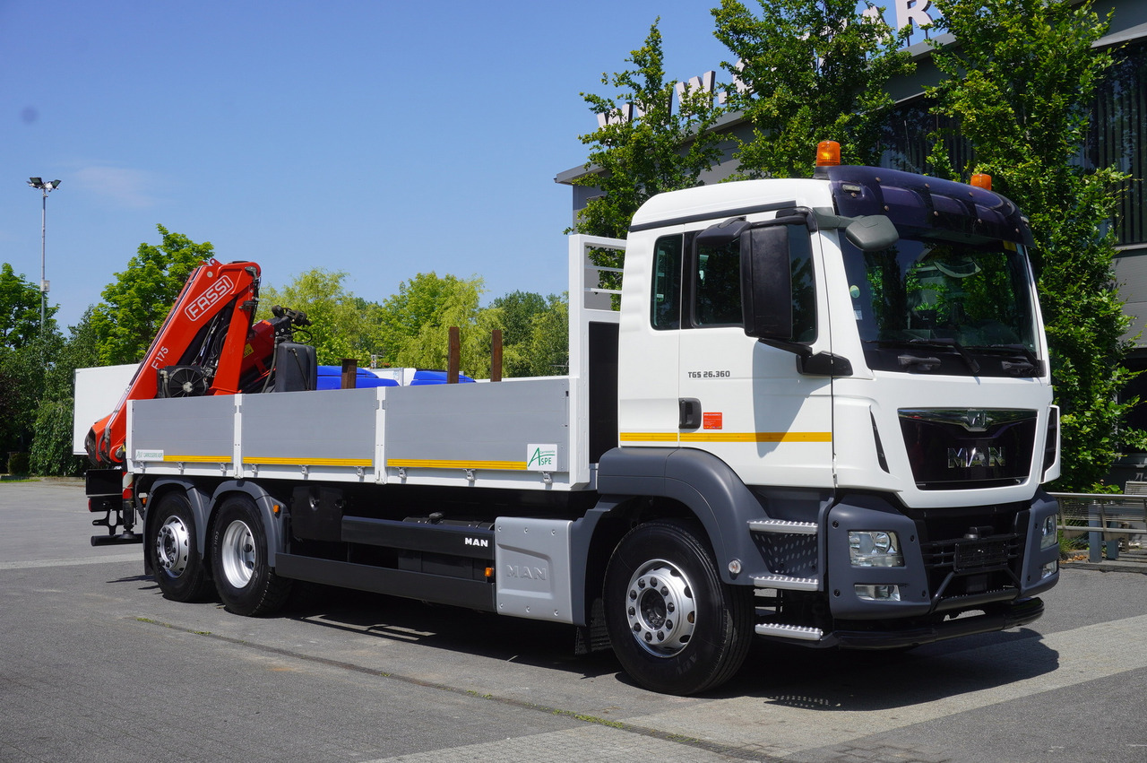 MAN TGS 26.360 Flatbed / Fassi F175 7.7 T / steered 3rd axle - Камион с кран: снимка 2 MAN TGS 26.360 Flatbed / Fassi F175 7.7 T / steered 3rd axle - Камион с кран: снимка 2