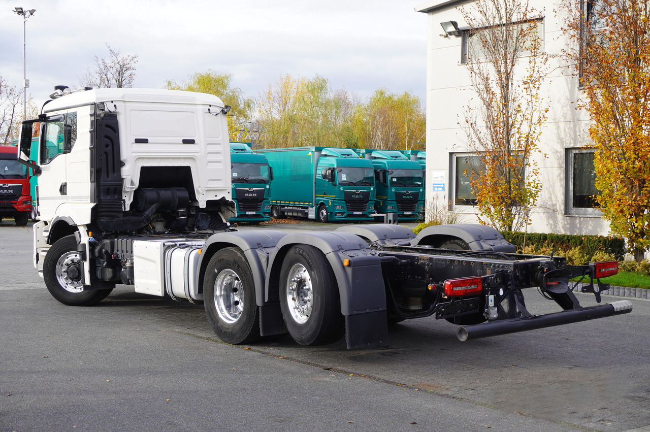 MAN TGS 26.510 6x4/4 Hydrodrive / Steering axle / Retarder / Sleeper cab - Шаси кабина: снимка 3 MAN TGS 26.510 6x4/4 Hydrodrive / Steering axle / Retarder / Sleeper cab - Шаси кабина: снимка 3