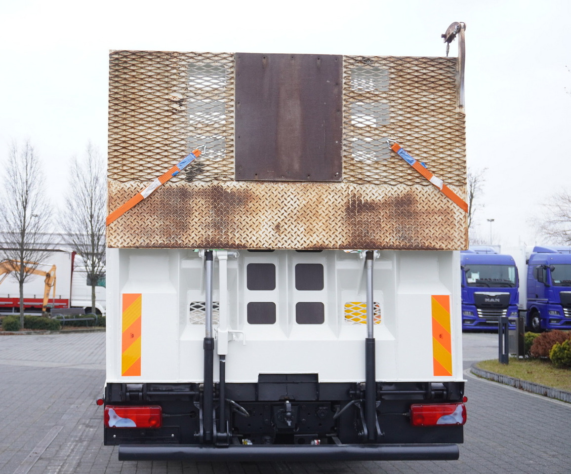 MAN TGS 35.360 E5 8x2 / HDS HIAB XS 166 HIDUO / 6.2 t lifting capacity / 12 m reach - Камион с кран: снимка 3 MAN TGS 35.360 E5 8x2 / HDS HIAB XS 166 HIDUO / 6.2 t lifting capacity / 12 m reach - Камион с кран: снимка 3