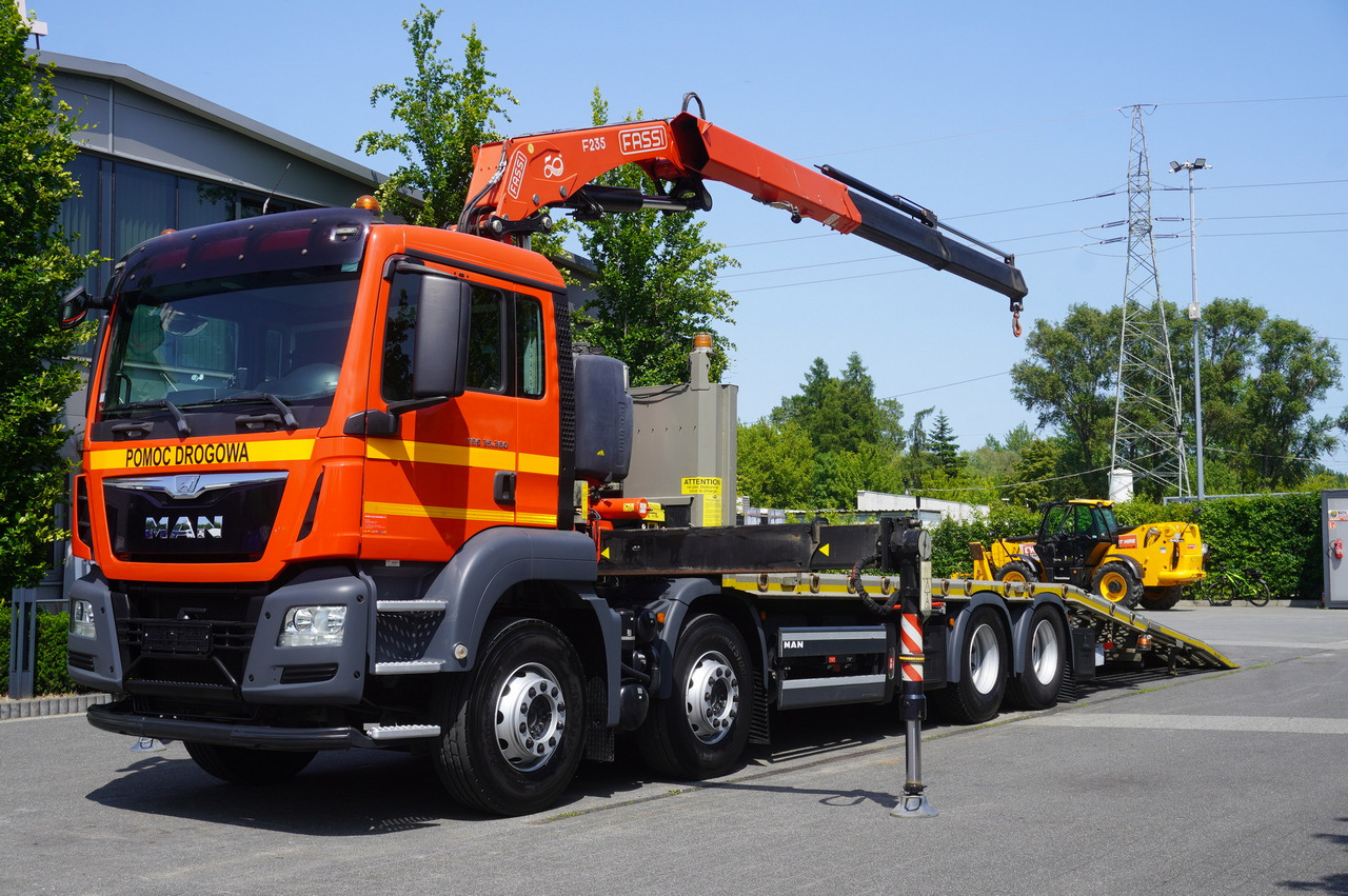 MAN TGS 35.360 E6 8x2 / FASSI F235 crane / 6.5 T cap. / 8.3 m reach - Камион пътна помощ: снимка 2 MAN TGS 35.360 E6 8x2 / FASSI F235 crane / 6.5 T cap. / 8.3 m reach - Камион пътна помощ: снимка 2