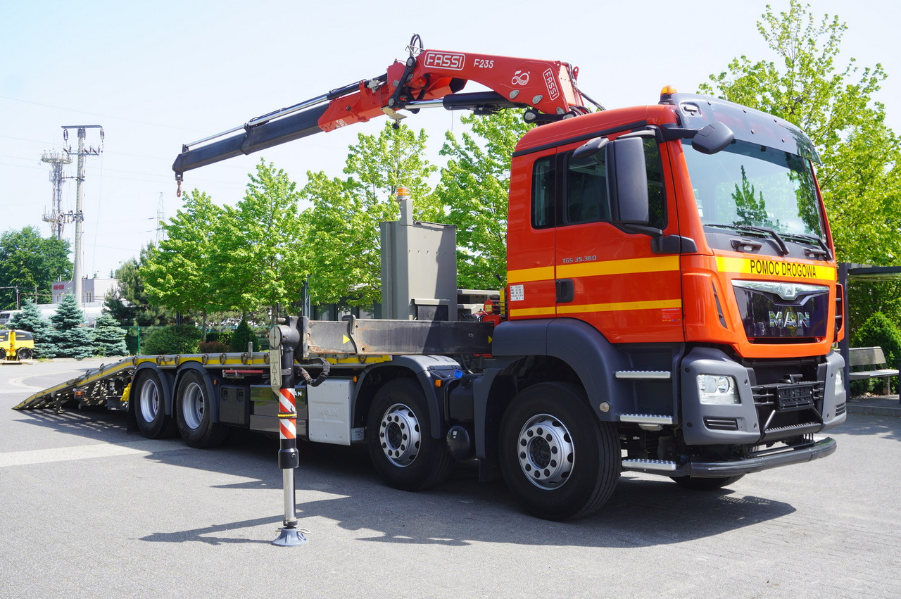 Лизинг на MAN TGS 35.360 E6 8x2 / FASSI F235 crane / 6.5 T cap. / 8.3 m reach MAN TGS 35.360 E6 8x2 / FASSI F235 crane / 6.5 T cap. / 8.3 m reach: снимка 12
