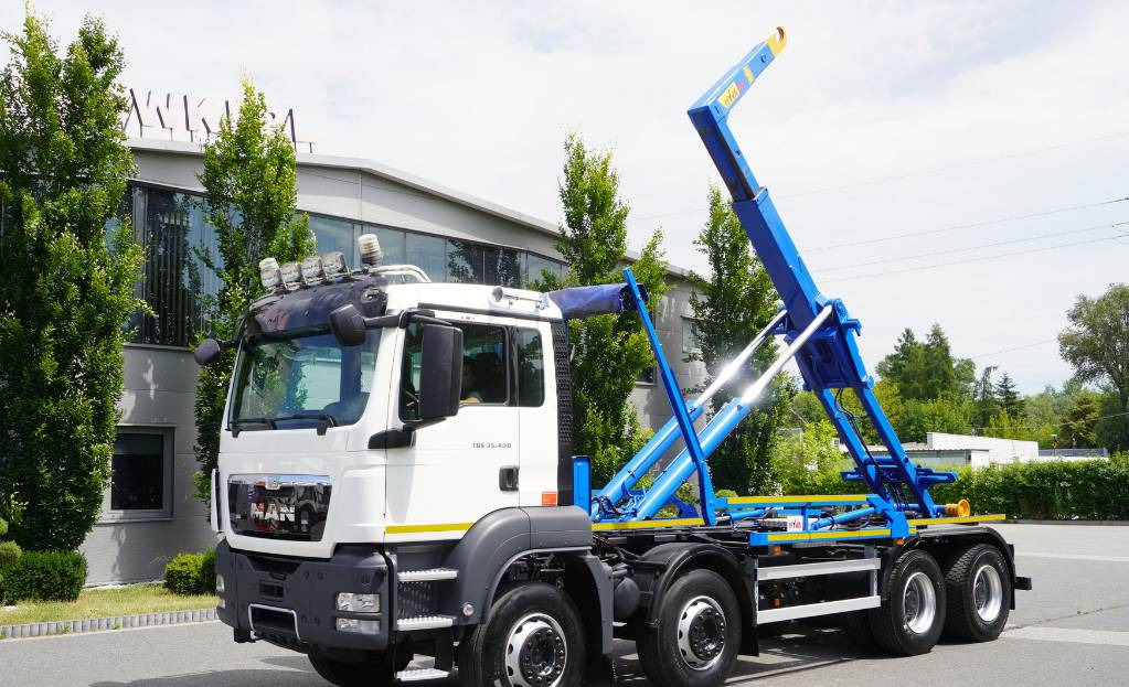 MAN TGS 35.400 8×4 HYVA LIFT 32.56 SE hooklift - Мултилифт с кука камион: снимка 1 MAN TGS 35.400 8×4 HYVA LIFT 32.56 SE hooklift - Мултилифт с кука камион: снимка 1
