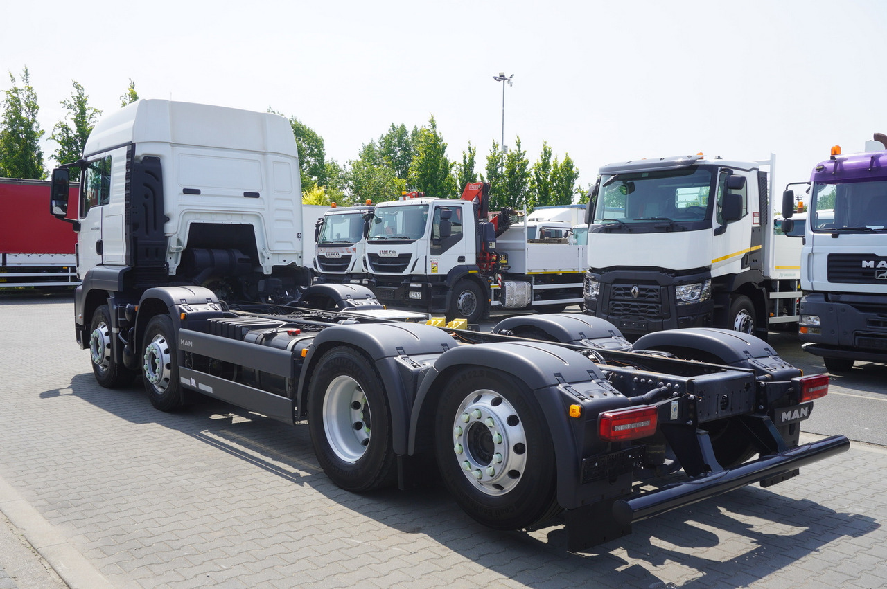 MAN TGS 35.420 8x2 / Chassis 6.4 m / 3 steered axles - Камион с кран: снимка 4 MAN TGS 35.420 8x2 / Chassis 6.4 m / 3 steered axles - Камион с кран: снимка 4