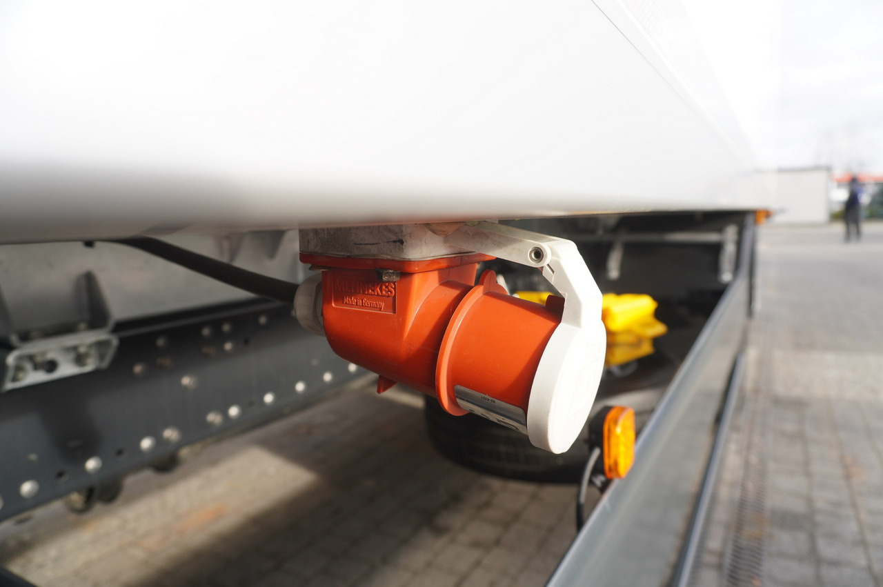 MAN TGX 26.400 / IGLOOCAR / Carrier Supra 1150 MT Silent - Изотермичен камион: снимка 5 MAN TGX 26.400 / IGLOOCAR / Carrier Supra 1150 MT Silent - Изотермичен камион: снимка 5