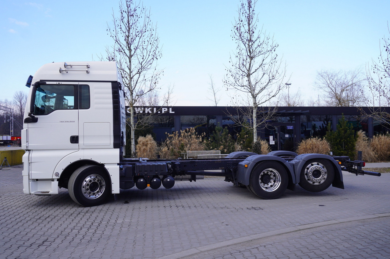 MAN TGX 26,500 / 500 HP / steering 3rd axle / 20 t cap. / Chassis 6.5 m - Шаси кабина: снимка 4 MAN TGX 26,500 / 500 HP / steering 3rd axle / 20 t cap. / Chassis 6.5 m - Шаси кабина: снимка 4