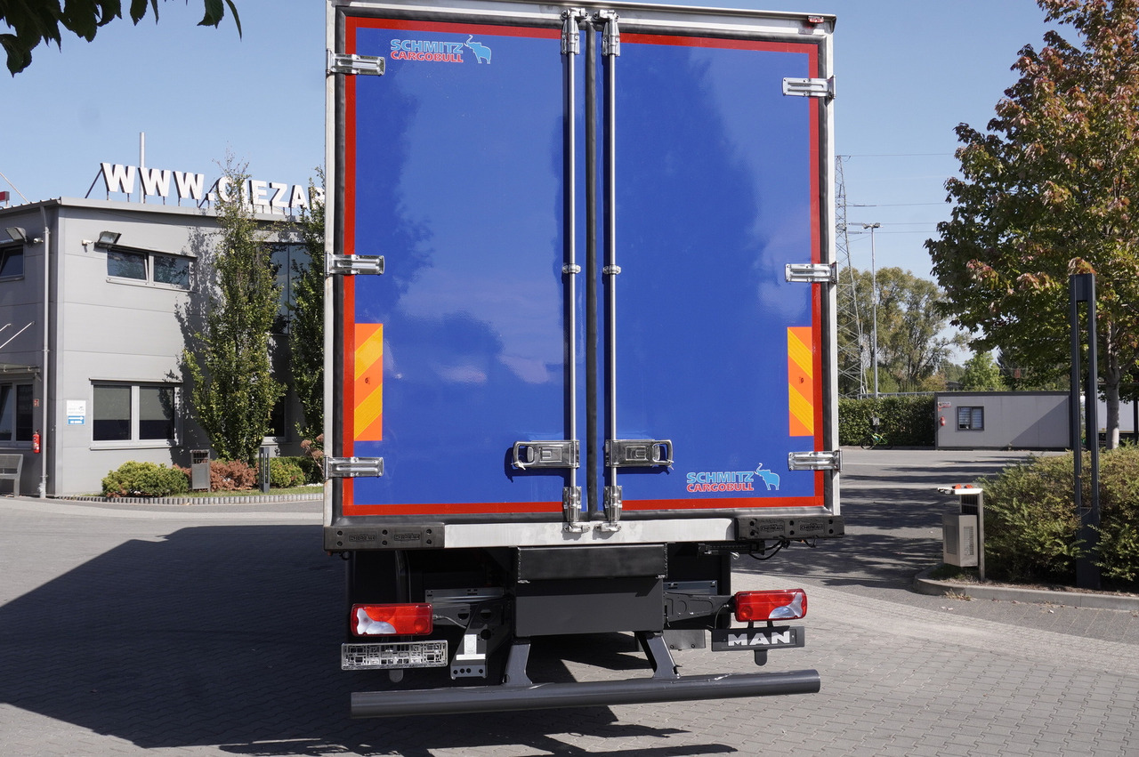 MAN TGX 26.500 E6 XXL / Schmitz 19 pallets / Thermoking / steering axle - Рефрижератор камион: снимка 4 MAN TGX 26.500 E6 XXL / Schmitz 19 pallets / Thermoking / steering axle - Рефрижератор камион: снимка 4