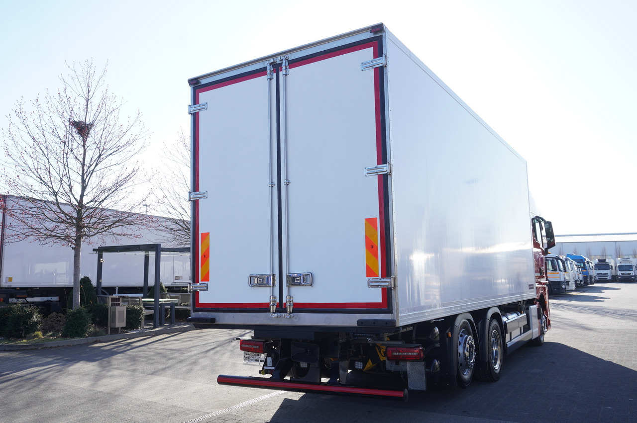 MAN TGX 26.510 / 2022 / New Lamberet refrigerator bitemperature/ Carrier Supra 1150 MT / 4 units - Рефрижератор камион: снимка 4 MAN TGX 26.510 / 2022 / New Lamberet refrigerator bitemperature/ Carrier Supra 1150 MT / 4 units - Рефрижератор камион: снимка 4