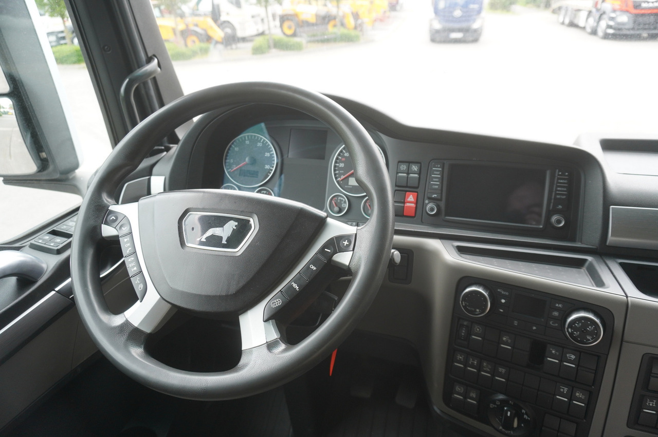 Лизинг на MAN TGX 35.580 E6 8x4 /4 / 23 EPAL tarp superstructure / 4th axle steered MAN TGX 35.580 E6 8x4 /4 / 23 EPAL tarp superstructure / 4th axle steered: снимка 19