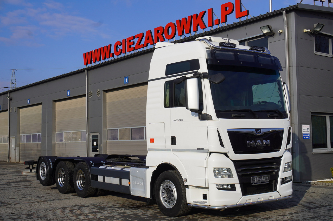 MAN TGX 35.580 E6 8x4/4 - 8.8m chassis frame - Камион с кран: снимка 1 MAN TGX 35.580 E6 8x4/4 - 8.8m chassis frame - Камион с кран: снимка 1