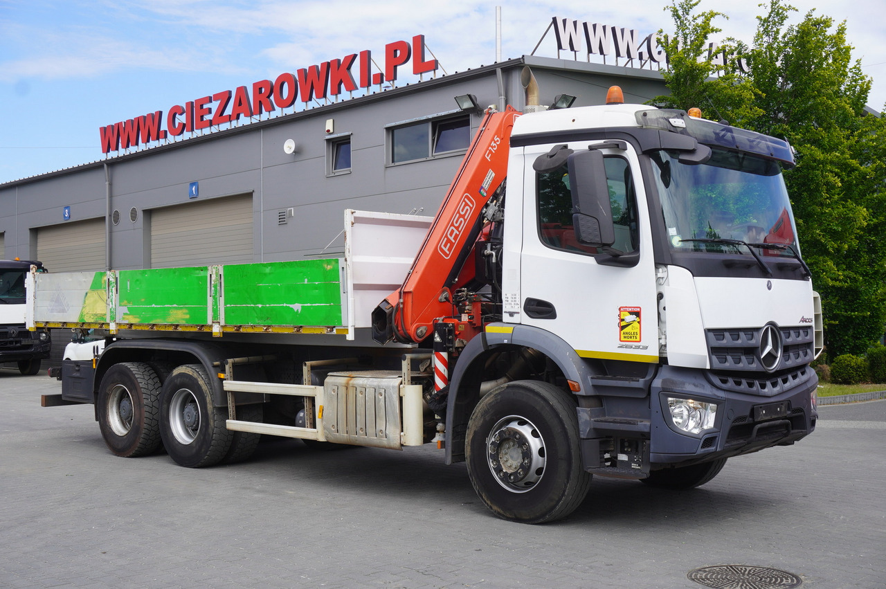 MERCEDES-BENZ AROCS 2633 6x4 / 5.5 T crane FASSI F135 / Tipper 15 EPAL - Бордови камион, Камион с кран: снимка 3 MERCEDES-BENZ AROCS 2633 6x4 / 5.5 T crane FASSI F135 / Tipper 15 EPAL - Бордови камион, Камион с кран: снимка 3