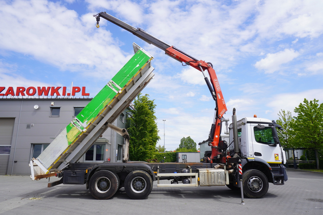 MERCEDES-BENZ AROCS 2633 6x4 / 5.5 T crane FASSI F135 / Tipper 15 EPAL - Самосвал камион, Камион с кран: снимка 4 MERCEDES-BENZ AROCS 2633 6x4 / 5.5 T crane FASSI F135 / Tipper 15 EPAL - Самосвал камион, Камион с кран: снимка 4