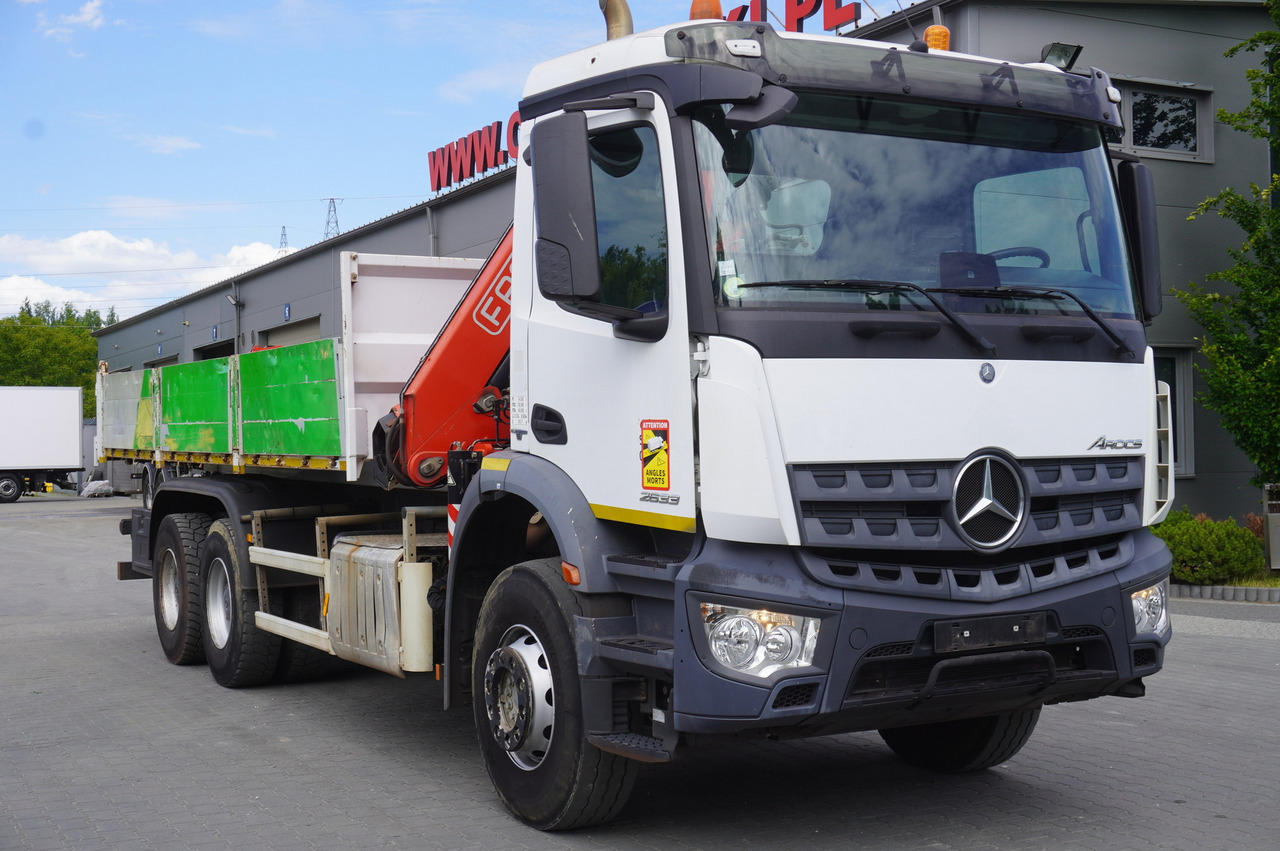 MERCEDES-BENZ AROCS 2633 6x4 / 5.5 T crane FASSI F135 / Tipper 15 EPAL - Камион с кран: снимка 2 MERCEDES-BENZ AROCS 2633 6x4 / 5.5 T crane FASSI F135 / Tipper 15 EPAL - Камион с кран: снимка 2