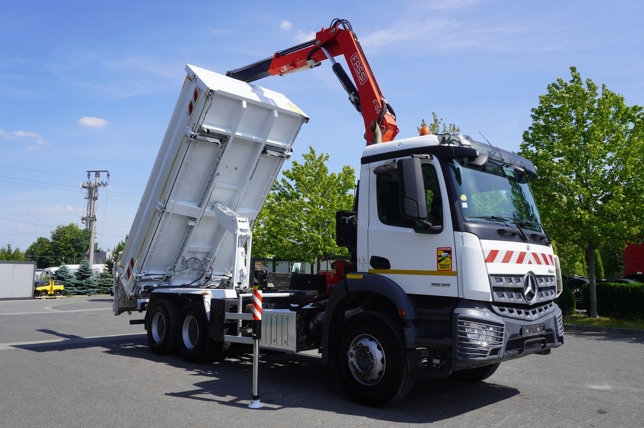Бордови камион, Камион с кран MERCEDES-BENZ AROCS 2636 / Fassi F155A.0.22 crane 6t / 120 tho. km / 3-sided dump truck / 2 x Bordmatic: снимка 9