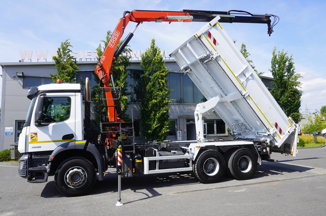 MERCEDES-BENZ AROCS 2636 / Fassi F155A.0.22 crane 6t / 120 tho. km / 3-sided dump truck / 2 x Bordmatic - Бордови камион, Камион с кран: снимка 5 MERCEDES-BENZ AROCS 2636 / Fassi F155A.0.22 crane 6t / 120 tho. km / 3-sided dump truck / 2 x Bordmatic - Бордови камион, Камион с кран: снимка 5