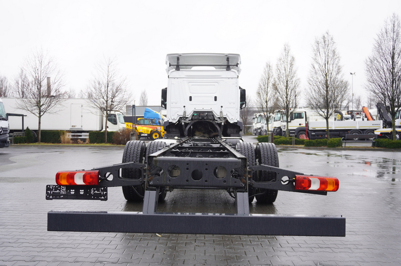 MERCEDES-BENZ Actros 1824 / 9.1 m chassis / ADR AT / sleeping cabin - Шаси кабина: снимка 4 MERCEDES-BENZ Actros 1824 / 9.1 m chassis / ADR AT / sleeping cabin - Шаси кабина: снимка 4