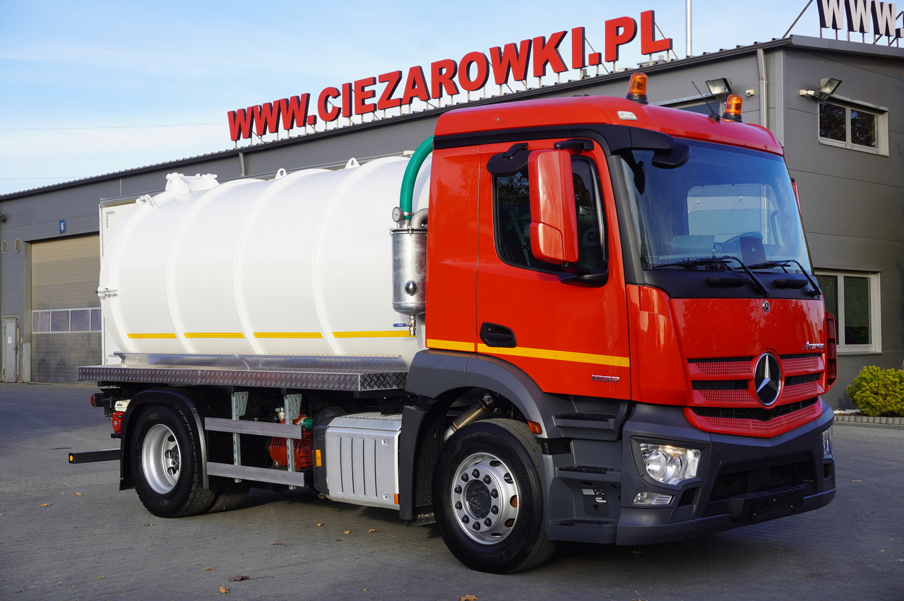 MERCEDES-BENZ Actros 1833 / 260 tho. km / NEW septic tank 11000 l - Камион цистерна: снимка 1 MERCEDES-BENZ Actros 1833 / 260 tho. km / NEW septic tank 11000 l - Камион цистерна: снимка 1