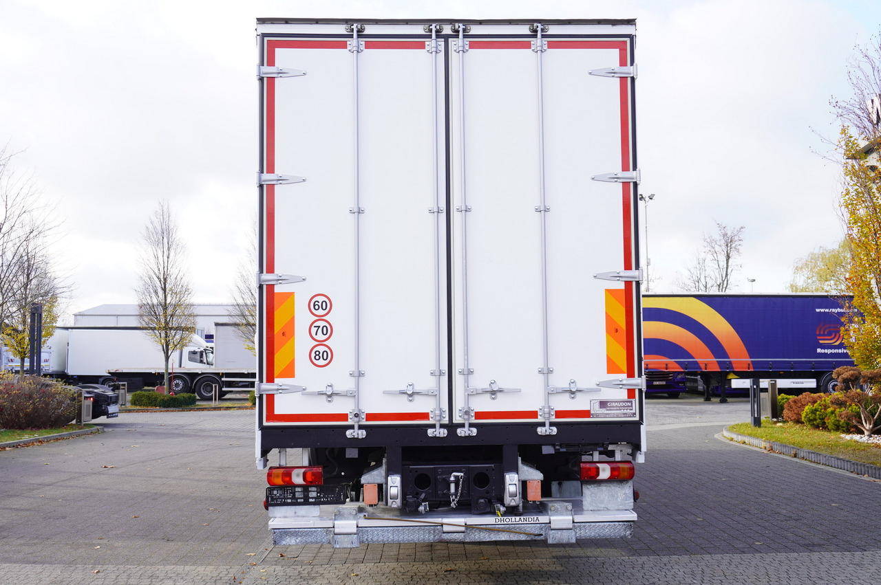 MERCEDES-BENZ Actros 1835 E6 4×2 / Curtainsider 21 pallets / tail lift 1.5t - Камион с брезент: снимка 2 MERCEDES-BENZ Actros 1835 E6 4×2 / Curtainsider 21 pallets / tail lift 1.5t - Камион с брезент: снимка 2