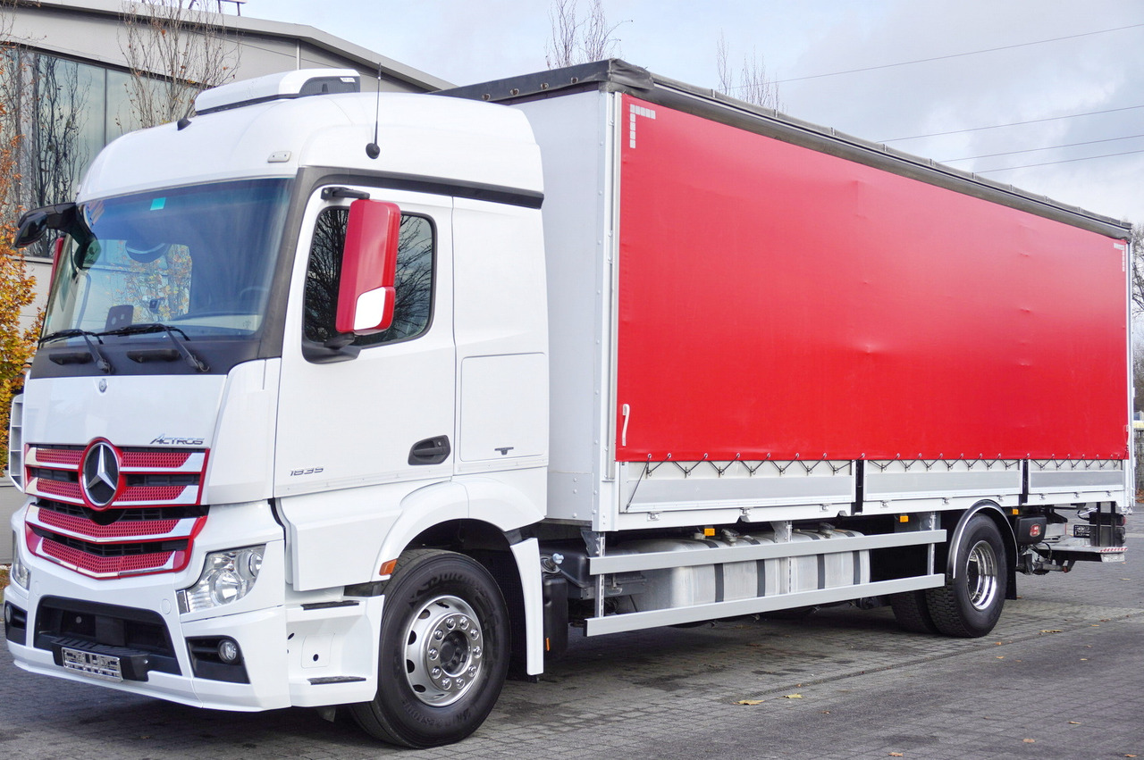 MERCEDES-BENZ Actros 1835 E6 4×2 / Curtainsider 21 pallets / tail lift 1.5t - Камион с брезент: снимка 1 MERCEDES-BENZ Actros 1835 E6 4×2 / Curtainsider 21 pallets / tail lift 1.5t - Камион с брезент: снимка 1
