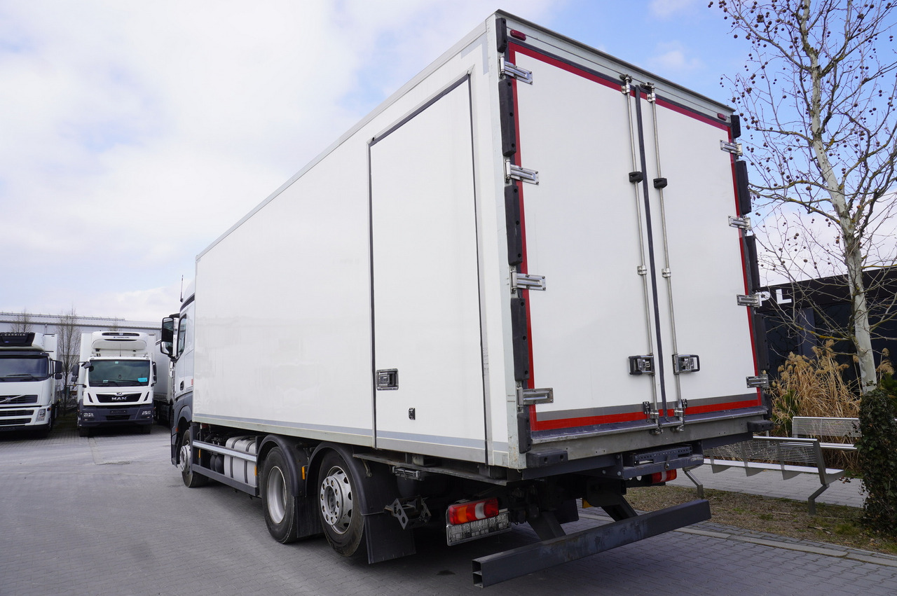 MERCEDES-BENZ Actros 2542 / GIGA cabin / Thermoking 1000R - Рефрижератор камион: снимка 3 MERCEDES-BENZ Actros 2542 / GIGA cabin / Thermoking 1000R - Рефрижератор камион: снимка 3