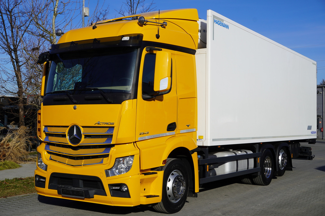 MERCEDES-BENZ Actros 2543 E6 6×2 / Refrigerated truck / ATP/FRC / 20 pallets / 260000 km!!! - Рефрижератор камион: снимка 3 MERCEDES-BENZ Actros 2543 E6 6×2 / Refrigerated truck / ATP/FRC / 20 pallets / 260000 km!!! - Рефрижератор камион: снимка 3