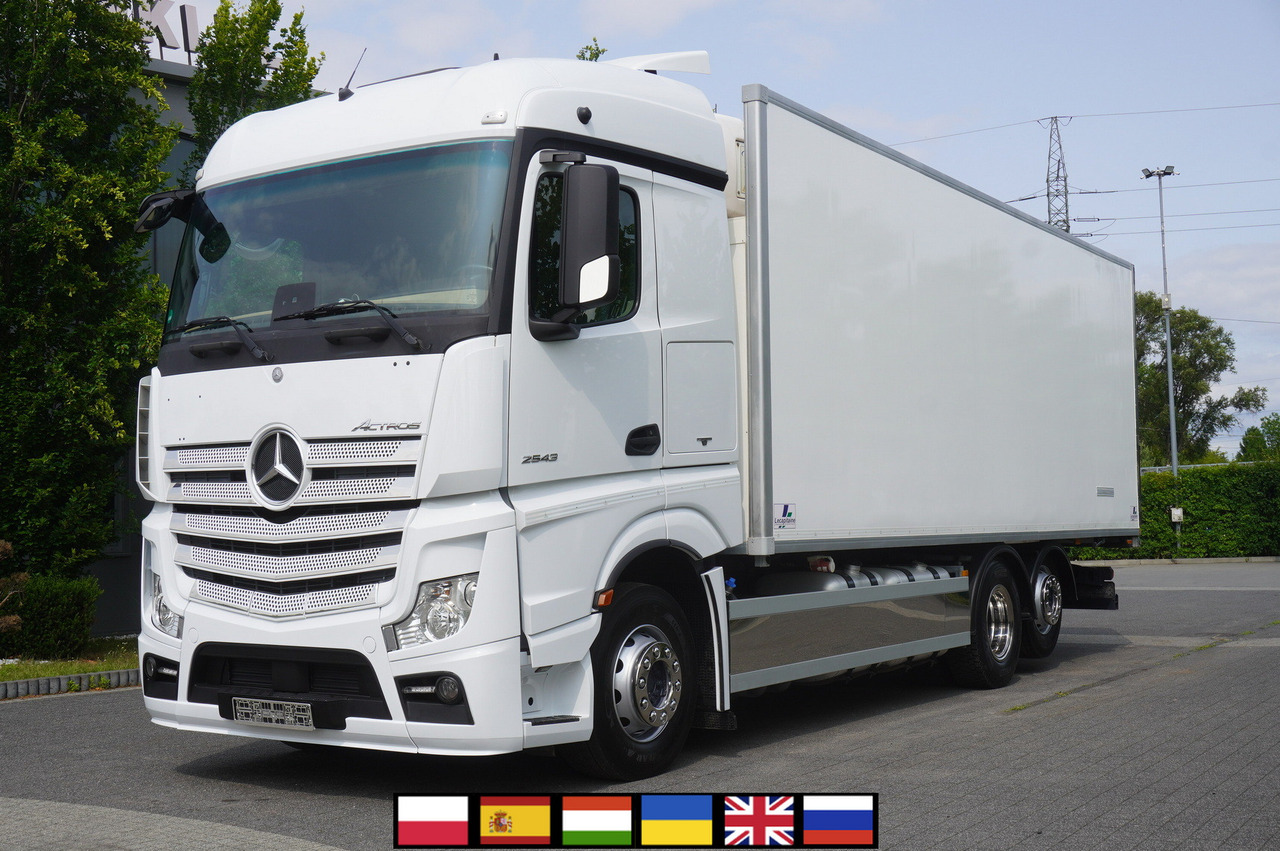 MERCEDES-BENZ Actros 2543 / Lecapitaine Refrigerator Multitemperature / Carrier Supra 950 MT - Рефрижератор камион: снимка 1 MERCEDES-BENZ Actros 2543 / Lecapitaine Refrigerator Multitemperature / Carrier Supra 950 MT - Рефрижератор камион: снимка 1