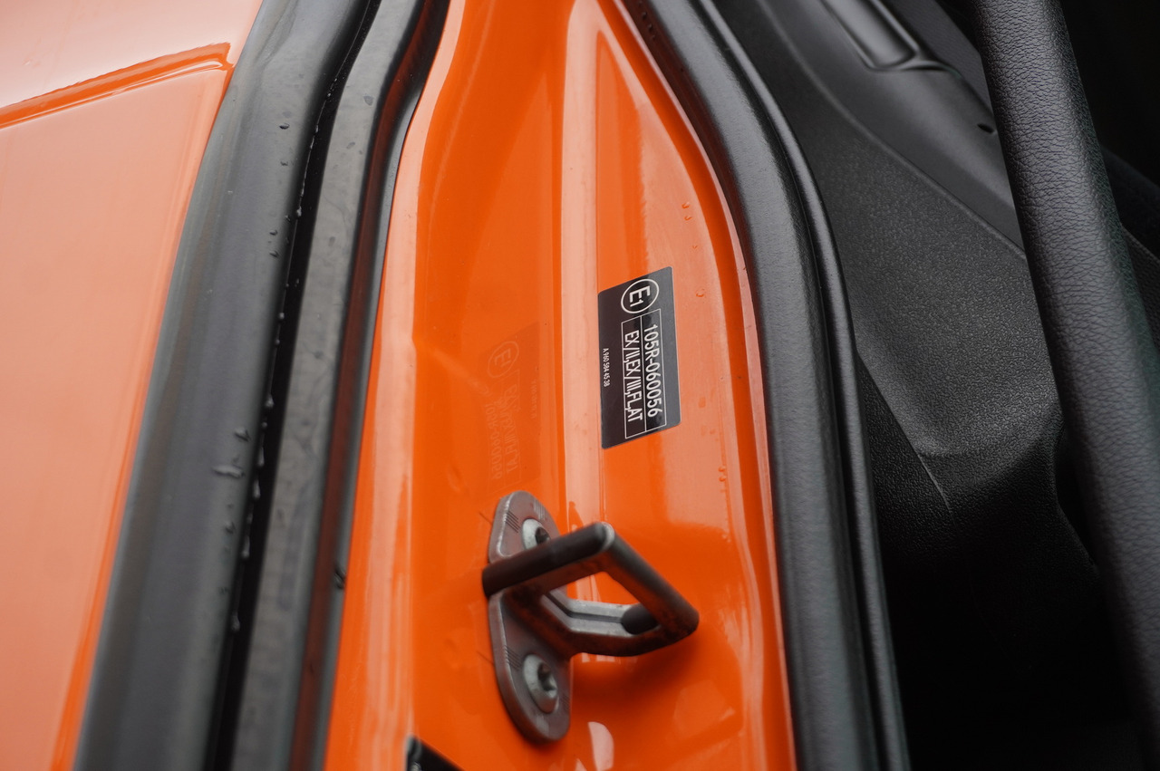 MERCEDES-BENZ Actros 2545 6×2 MP5 / FULL ADR / Curtainsider 17 EPAL - Камион с брезент: снимка 2 MERCEDES-BENZ Actros 2545 6×2 MP5 / FULL ADR / Curtainsider 17 EPAL - Камион с брезент: снимка 2