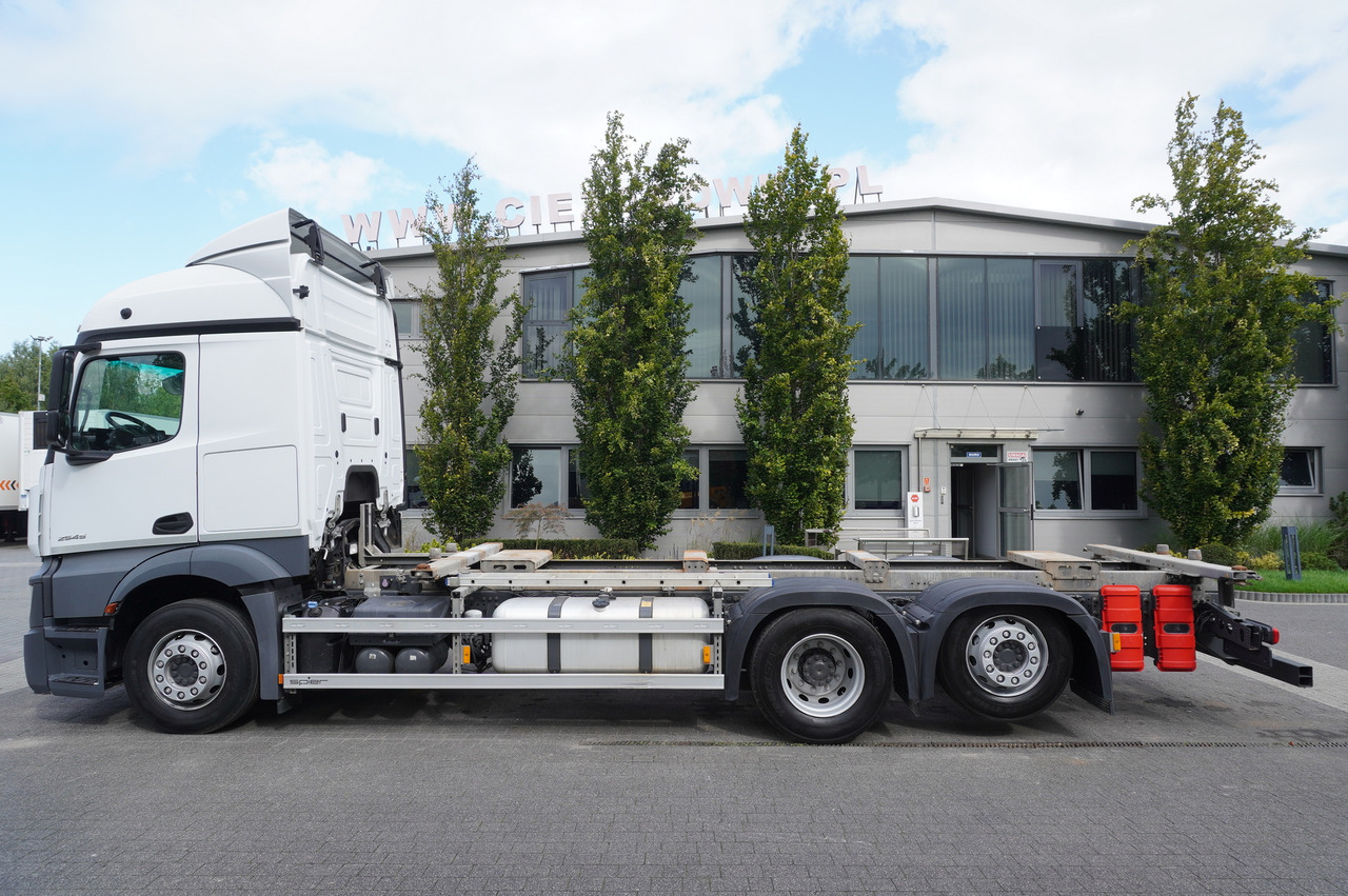 MERCEDES-BENZ Actros 2545 6×2 MP5 / Full ADR / 2 units - Контейнеровоз/ Сменна каросерия камион: снимка 3 MERCEDES-BENZ Actros 2545 6×2 MP5 / Full ADR / 2 units - Контейнеровоз/ Сменна каросерия камион: снимка 3
