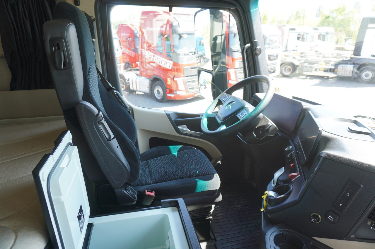 Лизинг на MERCEDES-BENZ Actros 2545 6×2 MP5 / Full ADR / BDF MERCEDES-BENZ Actros 2545 6×2 MP5 / Full ADR / BDF: снимка 28