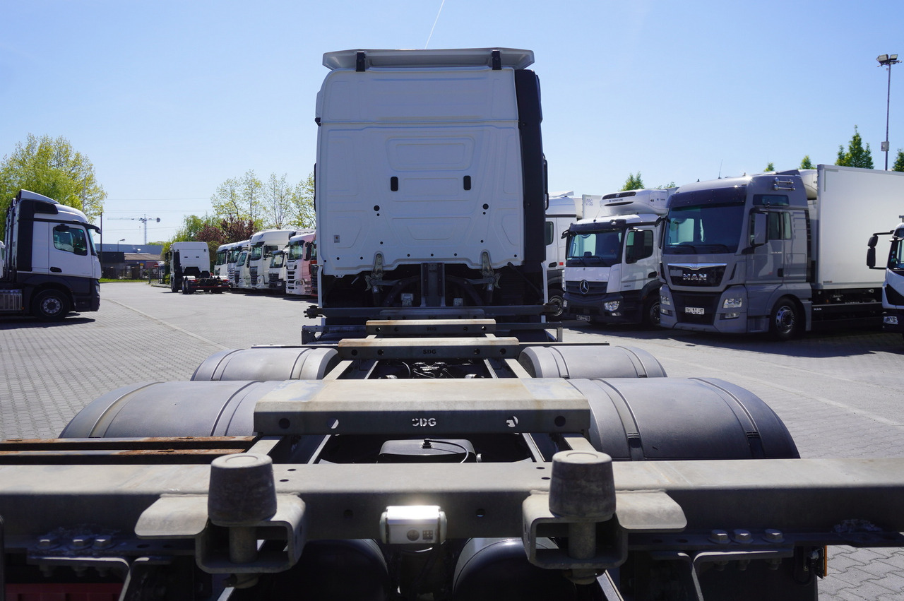 Лизинг на MERCEDES-BENZ Actros 2545 6×2 MP5 / Full ADR / BDF MERCEDES-BENZ Actros 2545 6×2 MP5 / Full ADR / BDF: снимка 12