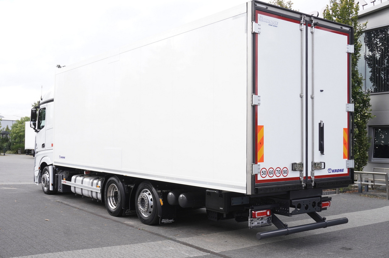 MERCEDES-BENZ Actros 2545 MP5 6×2 E6 / KRONE REFRIGERATOR 40 pallets Bitemperature Doppelstock / high 2.7m - Рефрижератор камион: снимка 3 MERCEDES-BENZ Actros 2545 MP5 6×2 E6 / KRONE REFRIGERATOR 40 pallets Bitemperature Doppelstock / high 2.7m - Рефрижератор камион: снимка 3