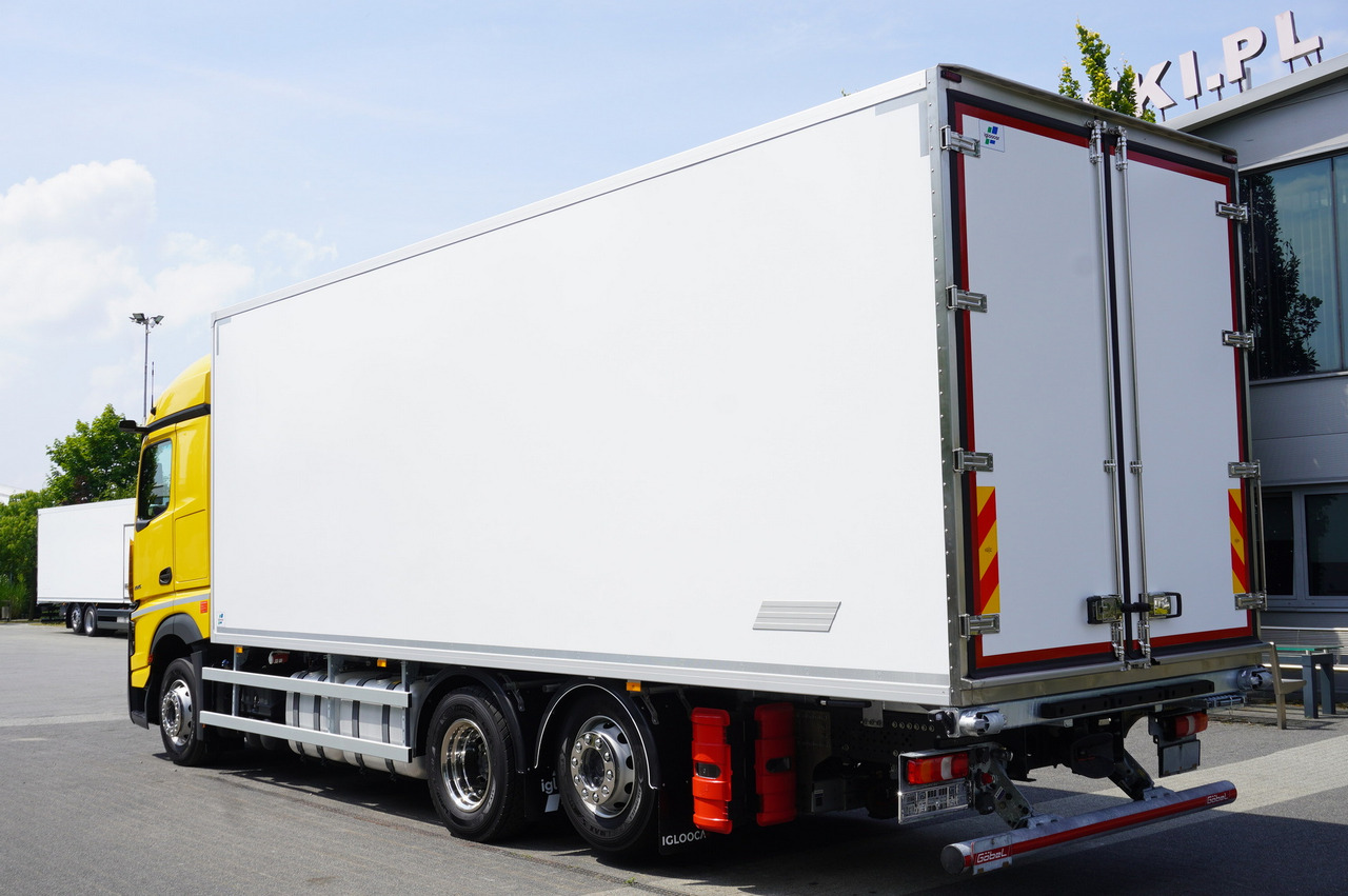 MERCEDES-BENZ Actros 2545 MP5 6×2 E6 / NEW Igloocar refrigerator / 19 pallets / Carrier Supra 850 - Рефрижератор камион: снимка 3 MERCEDES-BENZ Actros 2545 MP5 6×2 E6 / NEW Igloocar refrigerator / 19 pallets / Carrier Supra 850 - Рефрижератор камион: снимка 3