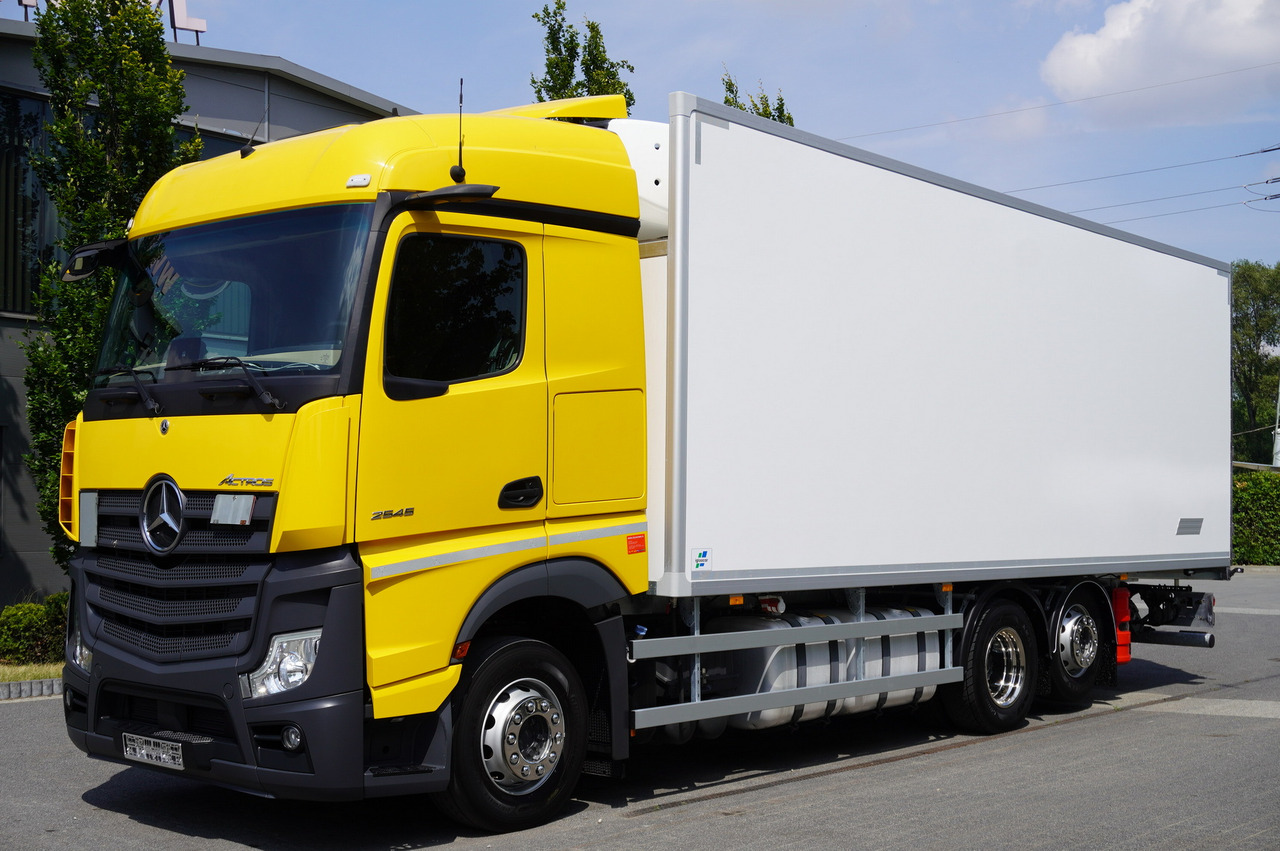 MERCEDES-BENZ Actros 2545 MP5 6×2 E6 / NEW Igloocar refrigerator / 19 pallets / Carrier Supra 850 - Рефрижератор камион: снимка 1 MERCEDES-BENZ Actros 2545 MP5 6×2 E6 / NEW Igloocar refrigerator / 19 pallets / Carrier Supra 850 - Рефрижератор камион: снимка 1