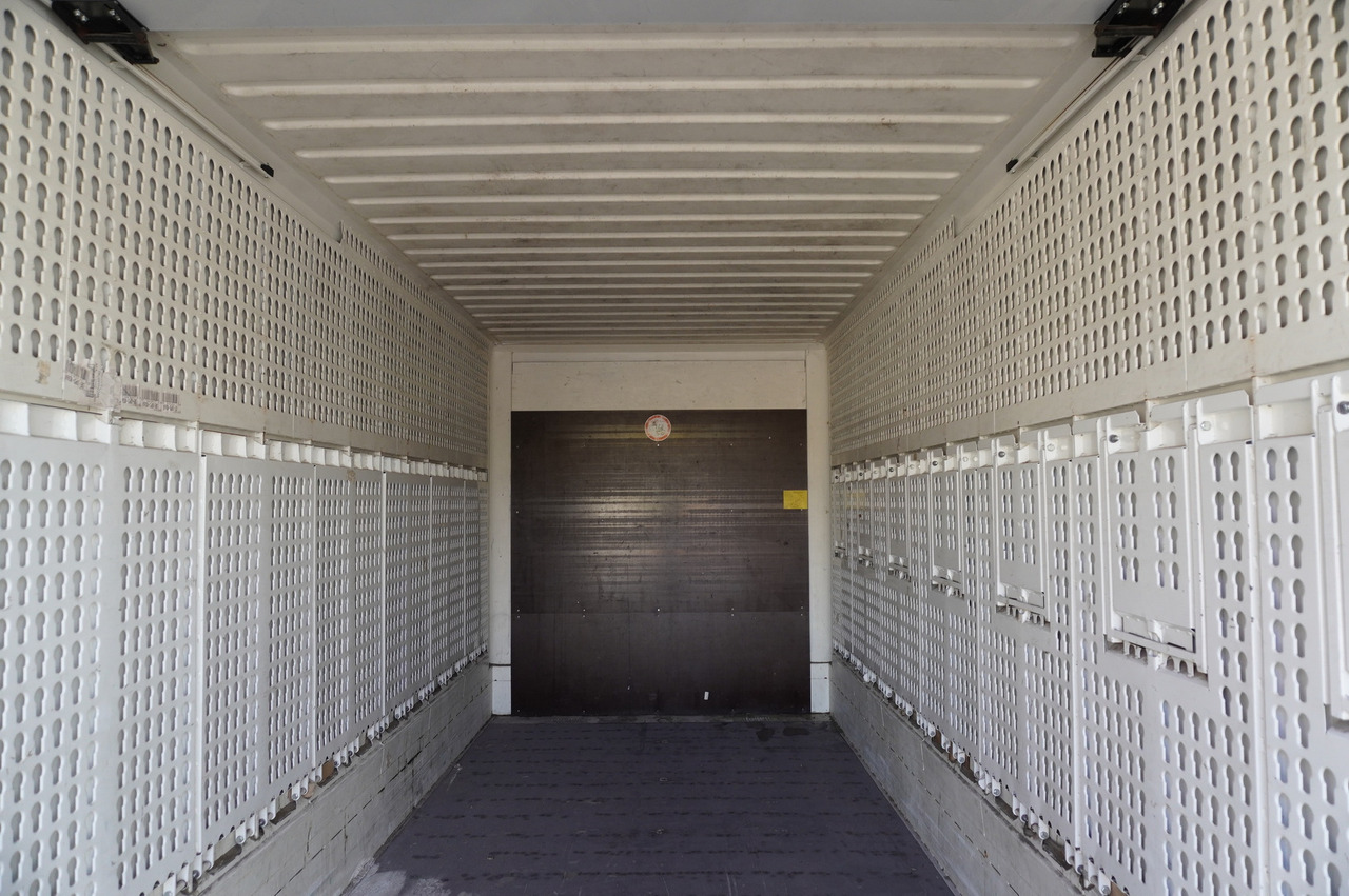 MERCEDES-BENZ Actros 2545 MP5 / KRONE 18 EPAL box body / ADR AT - Рефрижератор камион: снимка 4 MERCEDES-BENZ Actros 2545 MP5 / KRONE 18 EPAL box body / ADR AT - Рефрижератор камион: снимка 4