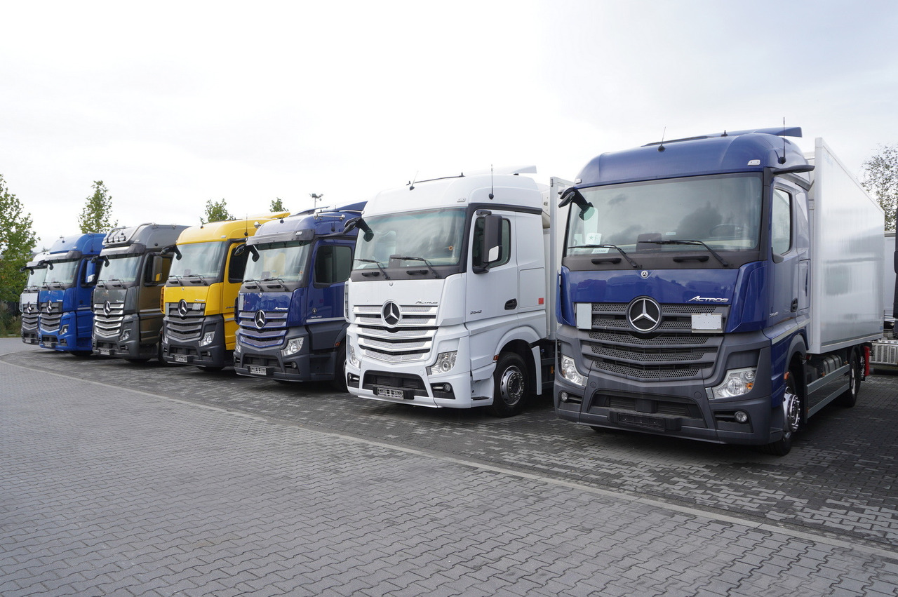 MERCEDES-BENZ Actros 2545 / Multitemperature Refrigerator / several units - Рефрижератор камион: снимка 2 MERCEDES-BENZ Actros 2545 / Multitemperature Refrigerator / several units - Рефрижератор камион: снимка 2