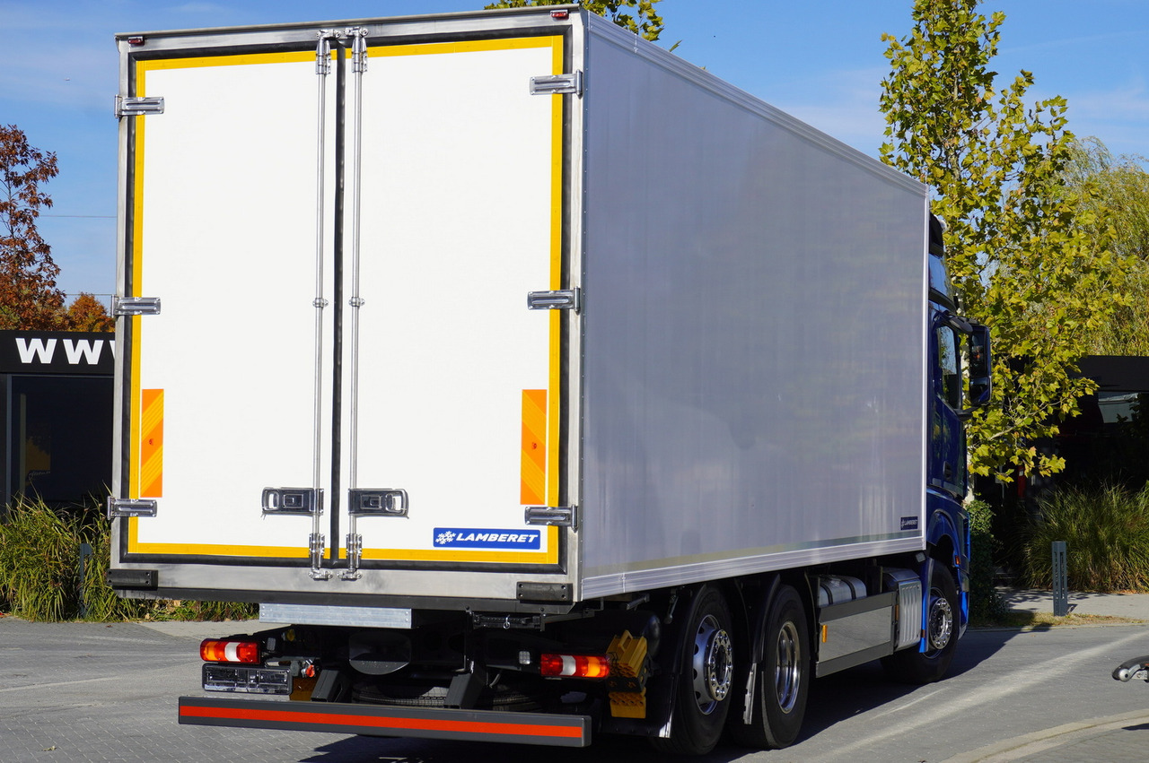 MERCEDES-BENZ Actros 2548 E6 / GIGA / Cab Lounge chair / Lamberet Refrigerator / Carrier Supra 950 - Рефрижератор камион: снимка 3 MERCEDES-BENZ Actros 2548 E6 / GIGA / Cab Lounge chair / Lamberet Refrigerator / Carrier Supra 950 - Рефрижератор камион: снимка 3