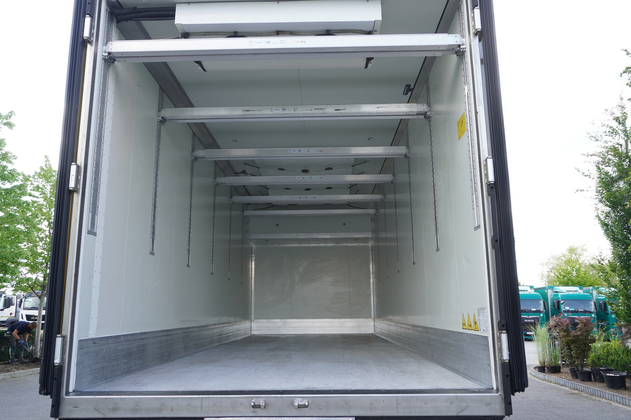 MERCEDES-BENZ Actros 2548 MP5 / Krone Refrigerator Multitemperature / Doppelstock 36 EPAL / GIGA Space cabin - Рефрижератор камион: снимка 4 MERCEDES-BENZ Actros 2548 MP5 / Krone Refrigerator Multitemperature / Doppelstock 36 EPAL / GIGA Space cabin - Рефрижератор камион: снимка 4