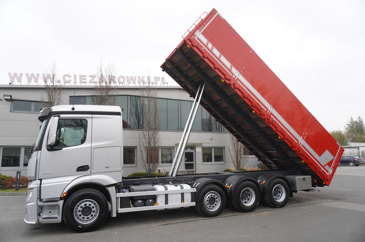 MERCEDES-BENZ Actros 3563 8x4 / Tipper for grain 20 t load capacity - Самосвал камион: снимка 4 MERCEDES-BENZ Actros 3563 8x4 / Tipper for grain 20 t load capacity - Самосвал камион: снимка 4