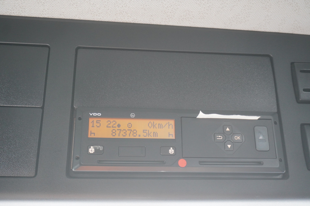 MERCEDES-BENZ Arocs 1833 / 87,000 km!!! / Hds HIAB X-DUO 128 B-2 / three-sided tipper - Бордови камион, Камион с кран: снимка 2 MERCEDES-BENZ Arocs 1833 / 87,000 km!!! / Hds HIAB X-DUO 128 B-2 / three-sided tipper - Бордови камион, Камион с кран: снимка 2