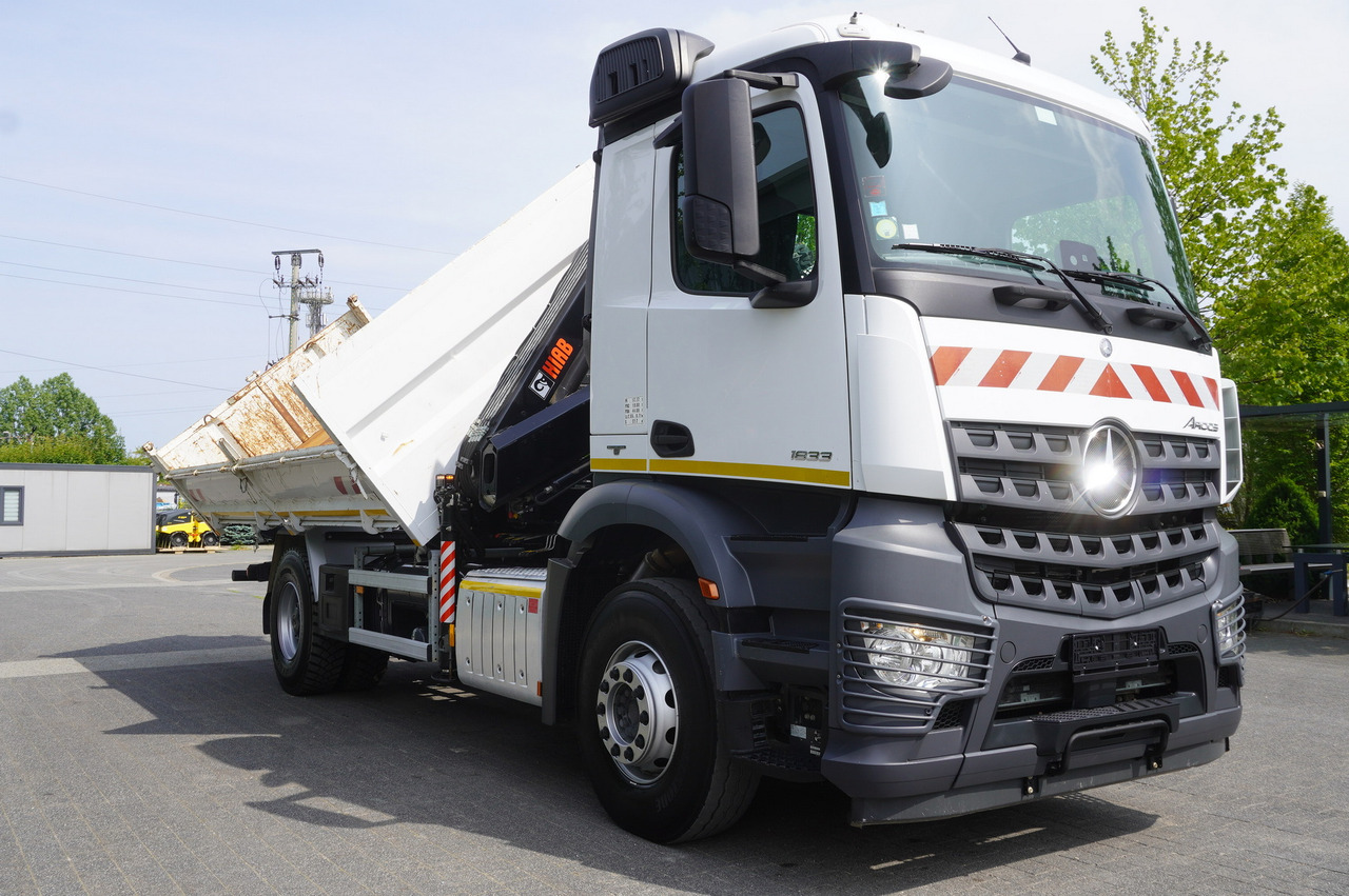 Лизинг на MERCEDES-BENZ Arocs 1833 / 87,000 km!!! / Hds HIAB X-DUO 128 B-2 / three-sided tipper MERCEDES-BENZ Arocs 1833 / 87,000 km!!! / Hds HIAB X-DUO 128 B-2 / three-sided tipper: снимка 16