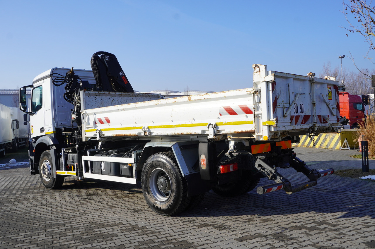 MERCEDES-BENZ Arocs 1833 / 87,000 km!!! / Hds HIAB X-DUO 128 B-2 / three-sided tipper - Бордови камион, Камион с кран: снимка 5 MERCEDES-BENZ Arocs 1833 / 87,000 km!!! / Hds HIAB X-DUO 128 B-2 / three-sided tipper - Бордови камион, Камион с кран: снимка 5