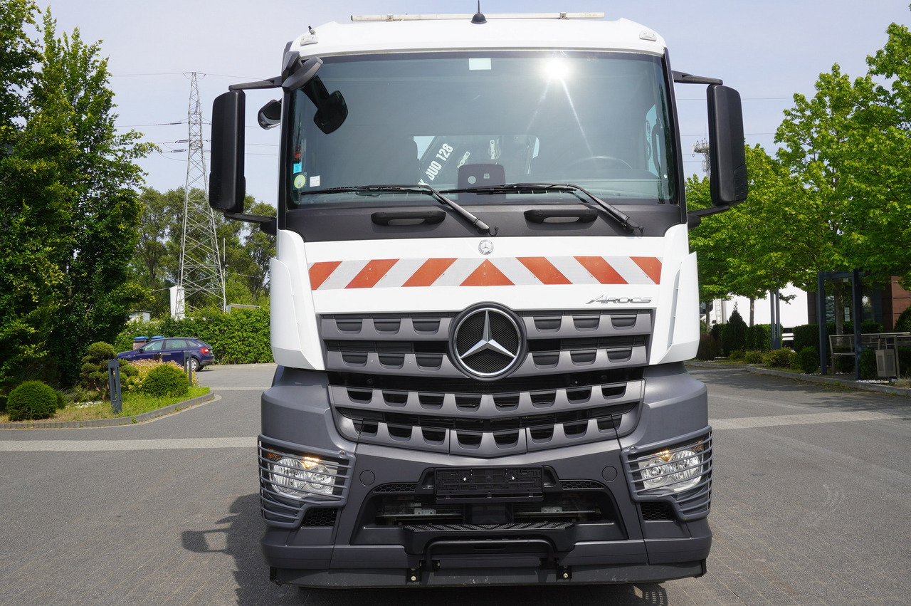Лизинг на MERCEDES-BENZ Arocs 1833 / 87,000 km!!! / Hds HIAB X-DUO 128 B-2 / three-sided tipper MERCEDES-BENZ Arocs 1833 / 87,000 km!!! / Hds HIAB X-DUO 128 B-2 / three-sided tipper: снимка 9