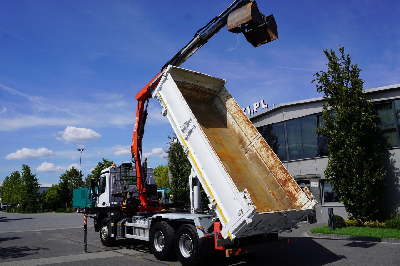 MERCEDES-BENZ Arocs 2636 / 6x4 / HDS Fassi / 3-Way Tipper / Bortmatic - Камион с кран: снимка 5 MERCEDES-BENZ Arocs 2636 / 6x4 / HDS Fassi / 3-Way Tipper / Bortmatic - Камион с кран: снимка 5