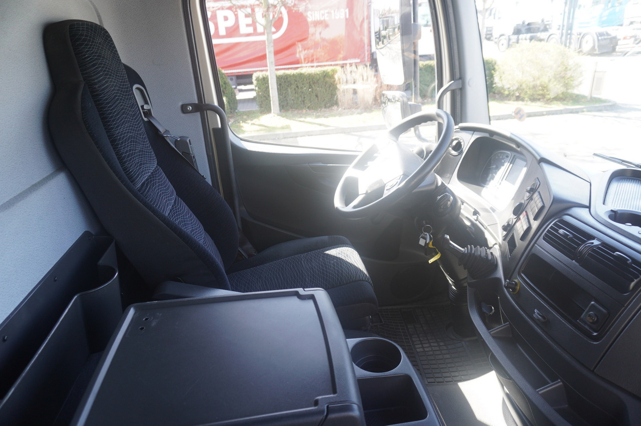 Лизинг на MERCEDES-BENZ Atego 818 / Box superstructure / DAUTEL tailgate 1.5 T MERCEDES-BENZ Atego 818 / Box superstructure / DAUTEL tailgate 1.5 T: снимка 25