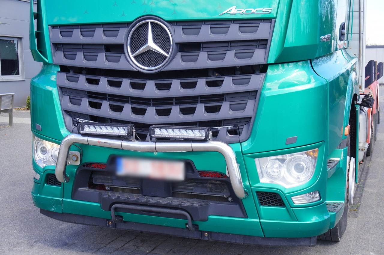 Камион с кран За превоз на дървесина Mercedes-Benz Arocs 3563 8 × 4 / 630 HP / steered axle / Logging superstructure: снимка 11
