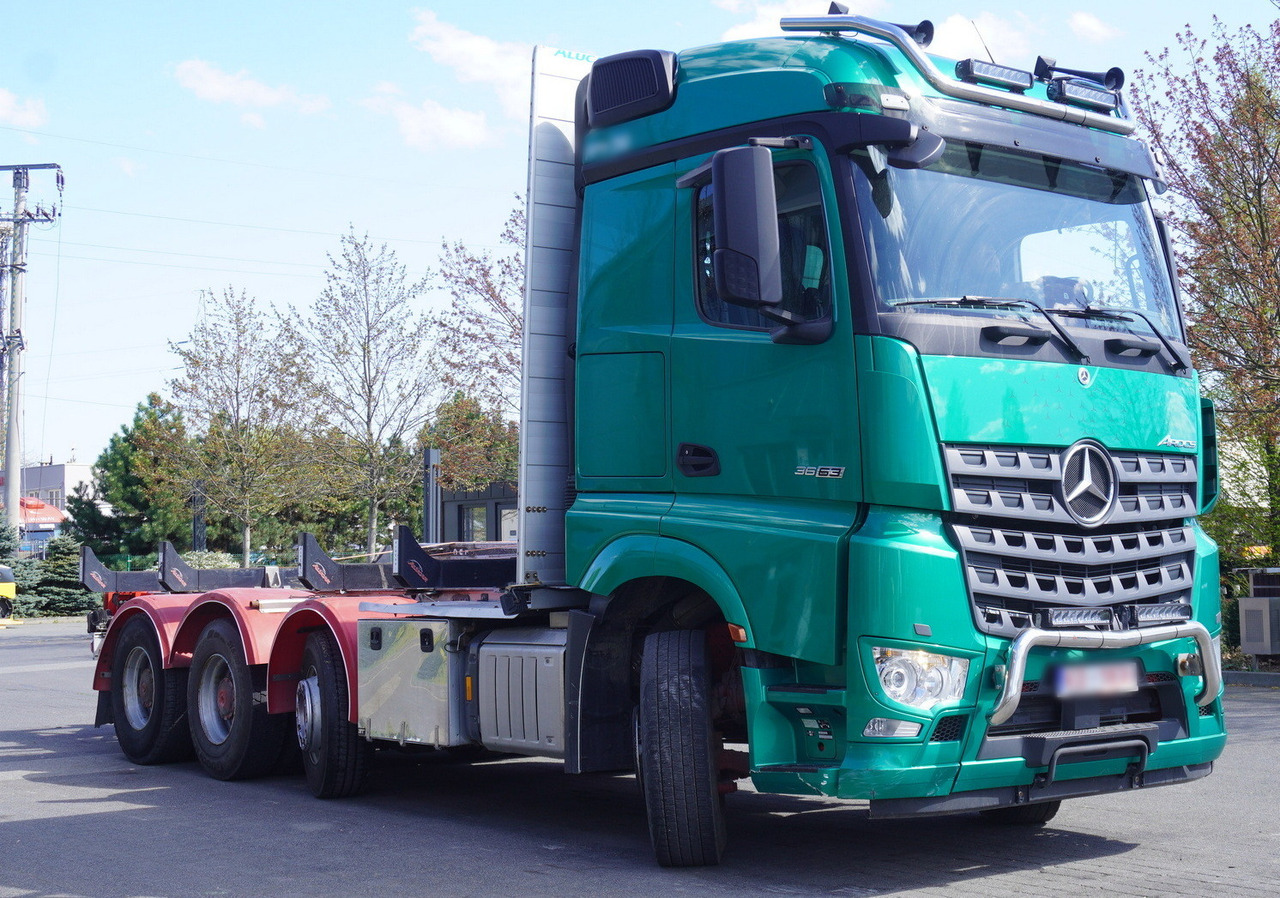 Mercedes-Benz Arocs 3563 8 × 4 / 630 HP / steered axle / Logging superstructure - Камион с кран: снимка 1 Mercedes-Benz Arocs 3563 8 × 4 / 630 HP / steered axle / Logging superstructure - Камион с кран: снимка 1