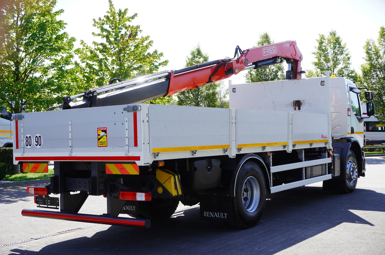 RENAULT C280 DTI 8 / FASSI crane 5.6 T / range 8 m / Flatbed 15 EPAL - Бордови камион, Камион с кран: снимка 5 RENAULT C280 DTI 8 / FASSI crane 5.6 T / range 8 m / Flatbed 15 EPAL - Бордови камион, Камион с кран: снимка 5