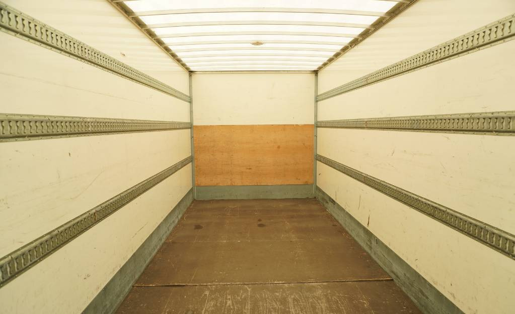 RENAULT D12 E6 / Container 18 pallets / tail lift - Камион фургон: снимка 5 RENAULT D12 E6 / Container 18 pallets / tail lift - Камион фургон: снимка 5