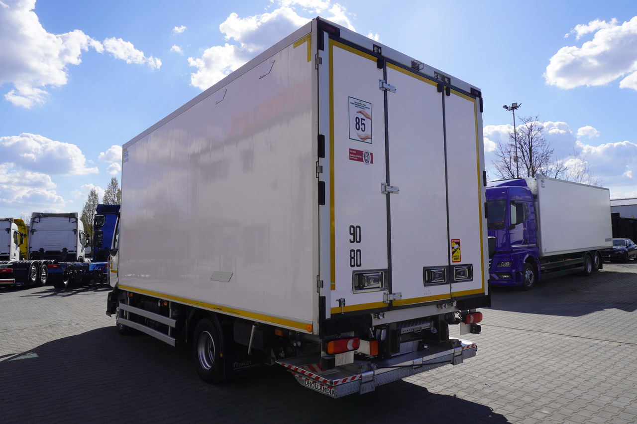 RENAULT D12 / Lamberet refrigerated truck / Dhollandia tail lift 1500 kg / 130 thousand km !! - Рефрижератор камион: снимка 5 RENAULT D12 / Lamberet refrigerated truck / Dhollandia tail lift 1500 kg / 130 thousand km !! - Рефрижератор камион: снимка 5