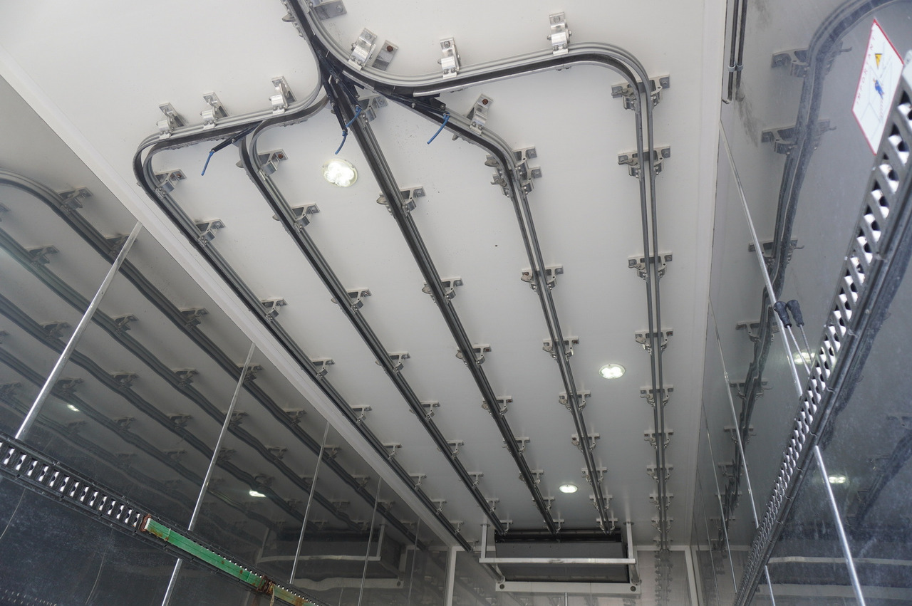 RENAULT D13 / 90 tho km !!! / Meat hook refrigerator / Thermoking T800R / 2 units - Рефрижератор камион: снимка 3 RENAULT D13 / 90 tho km !!! / Meat hook refrigerator / Thermoking T800R / 2 units - Рефрижератор камион: снимка 3